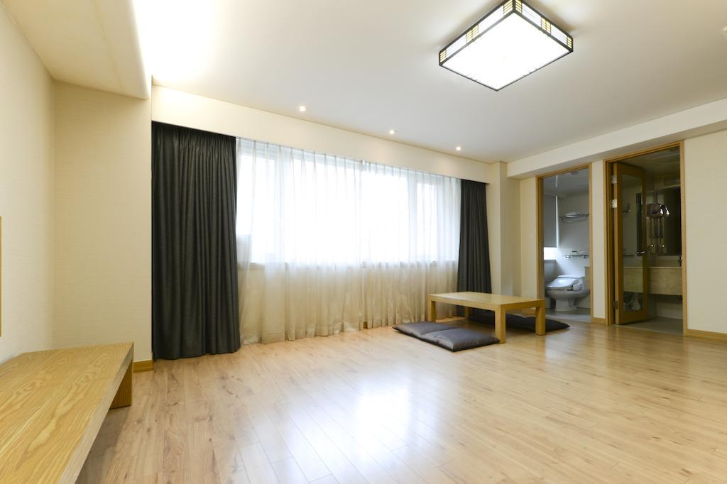 Hotel Prince Seul Esterno foto