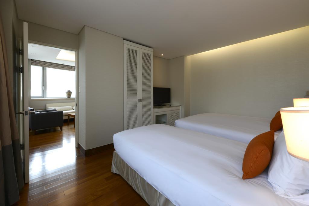 Hotel Prince Seul Esterno foto