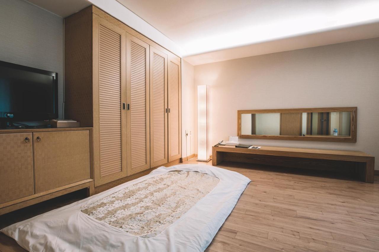 Hotel Prince Seul Esterno foto